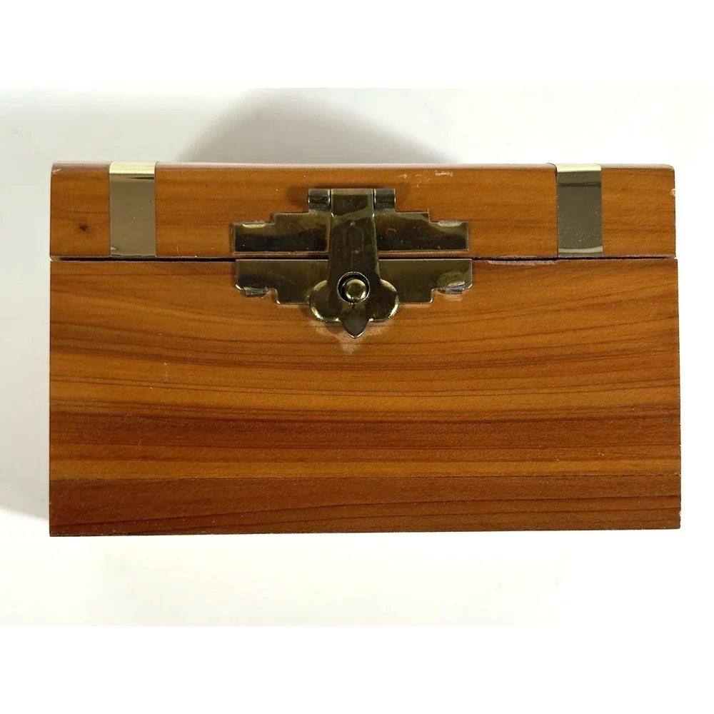 Small Cedar Treasure Chest Souvenir Lake Superior Minnesota North Shore Vintage